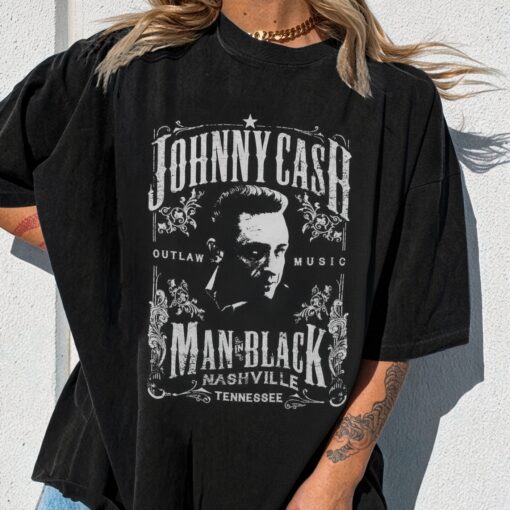 [FREESHIP US] Johnny Cash vintage shirt, Man in black, Outlaw music